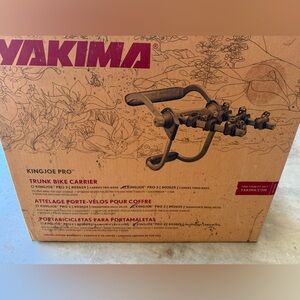 Yakima KingJoe Pro Trunk 3-Bike Carrier - Black